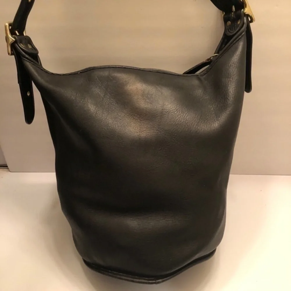 Coach vintage xl black leather feed bucket bag 9085
